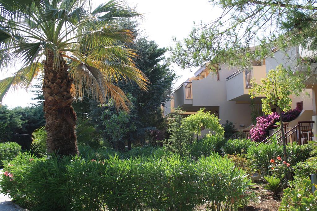 Residence Villa Agrimare Vieste Buitenkant foto