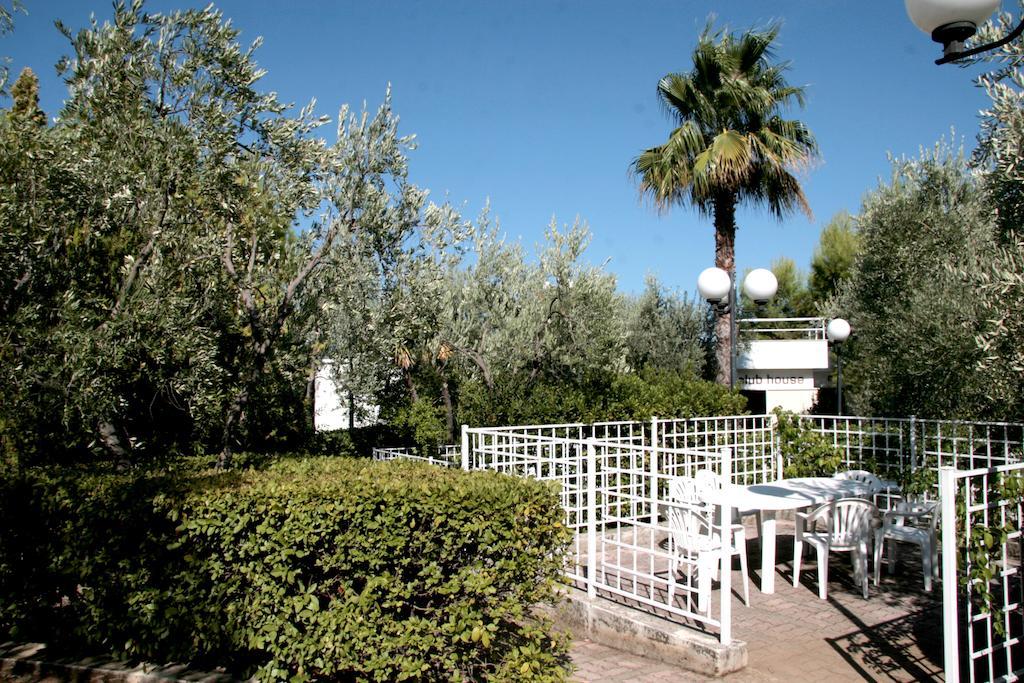 Residence Villa Agrimare Vieste Buitenkant foto