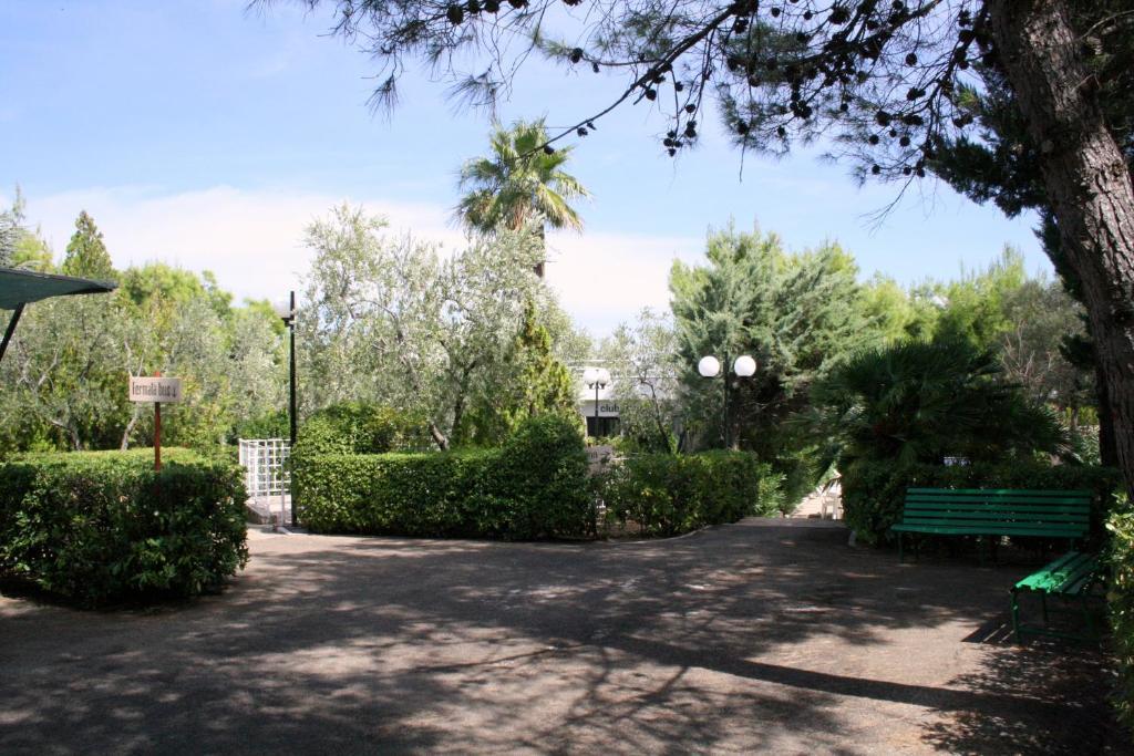 Residence Villa Agrimare Vieste Buitenkant foto